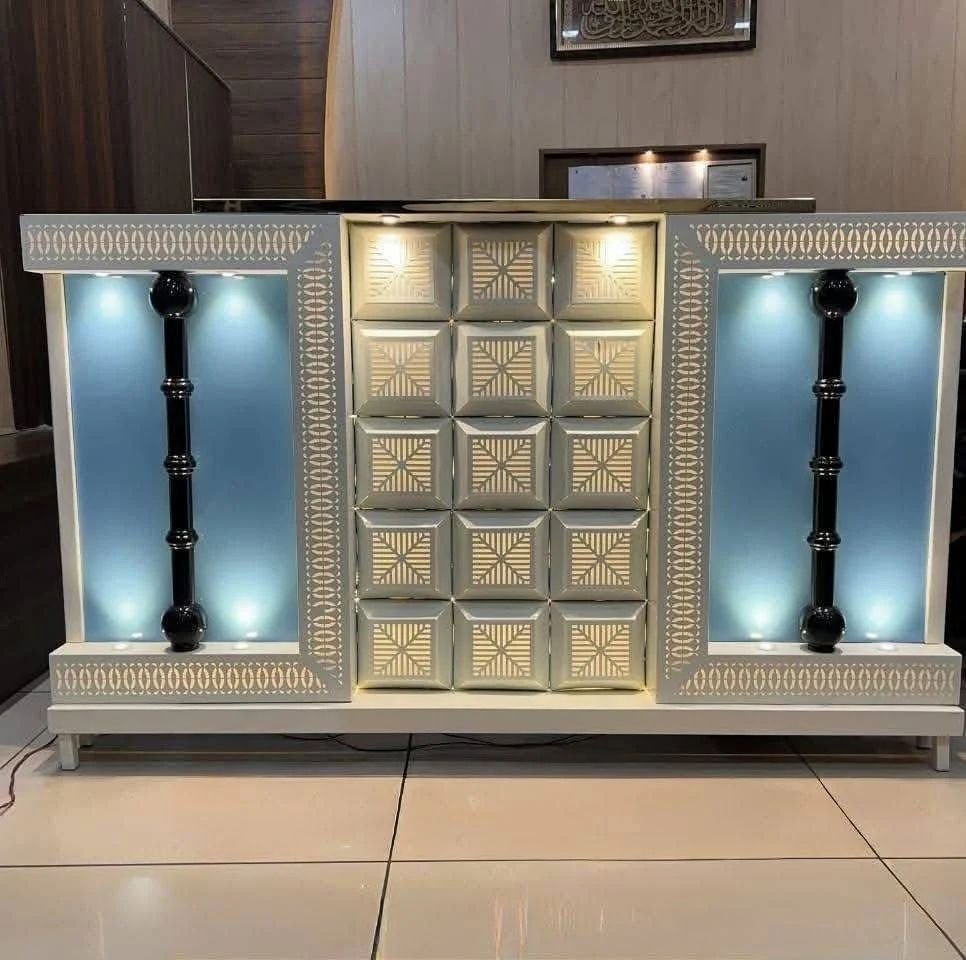 Cafeteria Service Counter